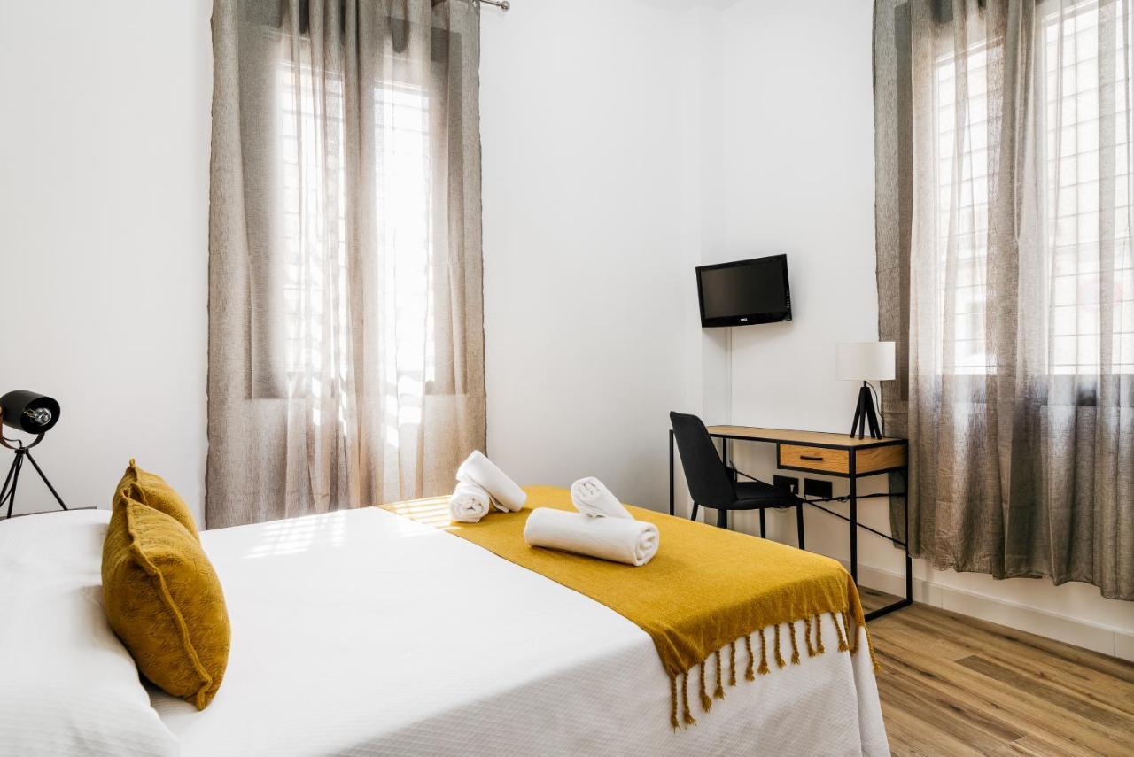 Apartamento Macarena Junto A La Basilica De La Macarena เซบีญา ภายนอก รูปภาพ