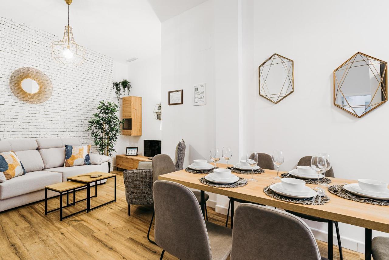 Apartamento Macarena Junto A La Basilica De La Macarena เซบีญา ภายนอก รูปภาพ